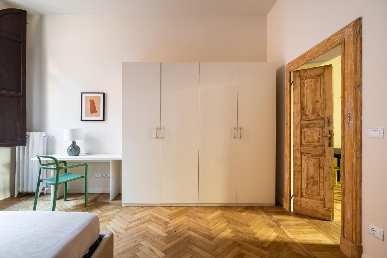 Appartamento D'Azeglio Nel Salotto Di Bologna Bagian luar foto