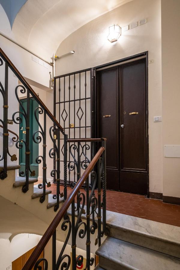 Appartamento D'Azeglio Nel Salotto Di Bologna Bagian luar foto